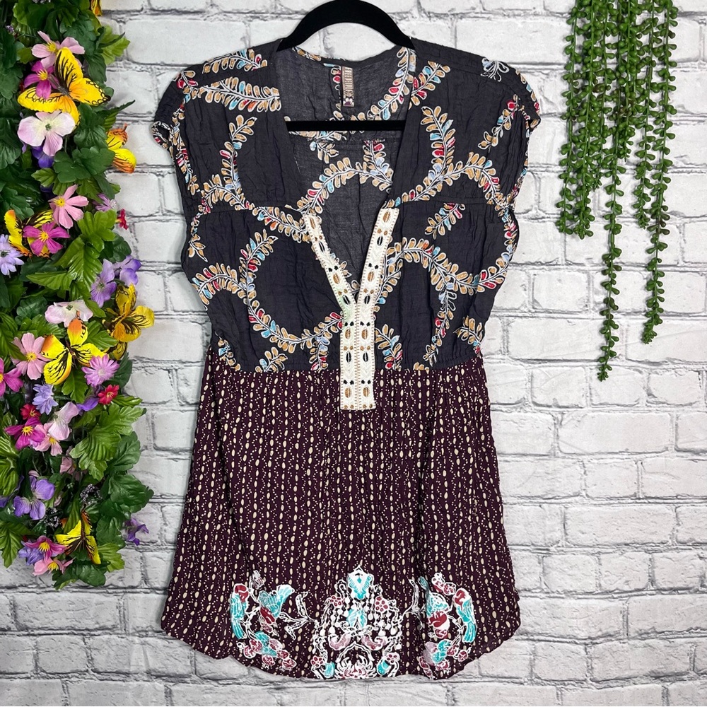 »Free People Printed Cap/short Sleeve top Size Large